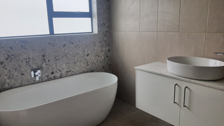 3 Bedroom Property for Sale in Sandy Point Beach Estate Western Cape